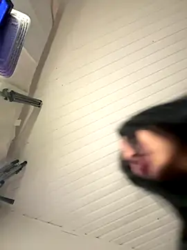 Anily Lovely online show from September 2025 01:29:02 AM