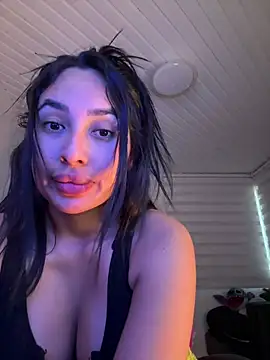 Anily Lovely online show from April 2026 06:49:01 PM