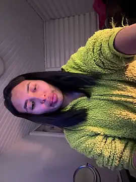 Anily Lovely online show from April 2026 11:44:02 PM
