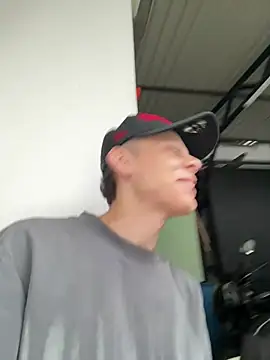 Snapshot of Daddyrich_632 chatting on July 2026 11:34:01 AM Daddyrich 632 online show from July 2026 11:34:01 AM