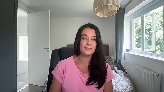 flatwhite0 online show from July 2026 12:23:01 PM