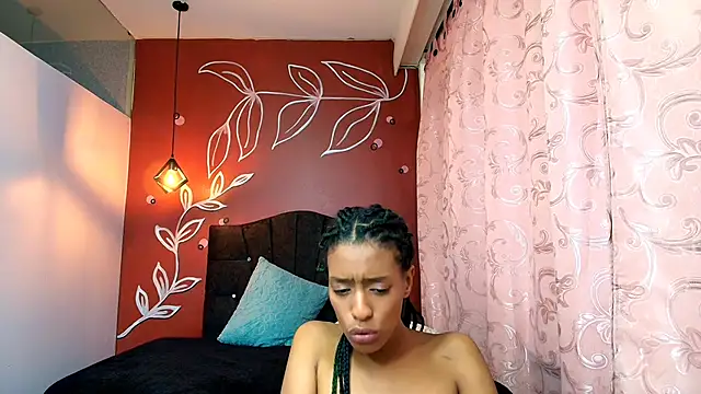 Zia Green online show from December 2024 03:31:02 PM