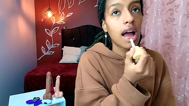 Zia Green online show from January 2025 12:07:02 PM