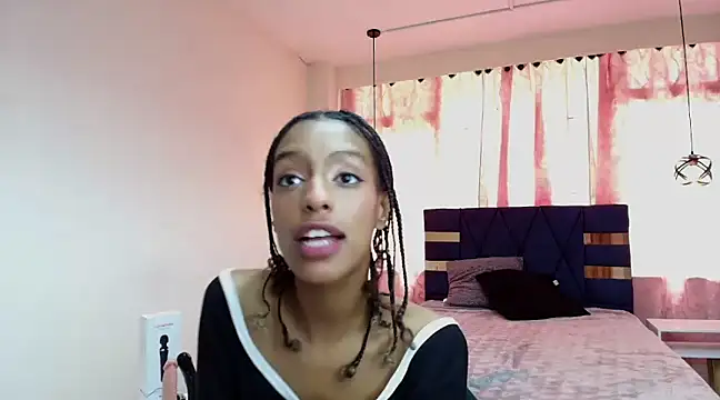 Zia Green online show from February 2025 03:31:02 PM