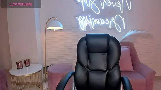 Snapshot of IrinaPortman chatting on December 2024 03:21:02 AM IrinaPortman online show from December 2024 03:21:02 AM