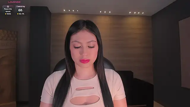 Snapshot of IrinaPortman chatting on January 2025 02:43:02 AM IrinaPortman online show from January 2025 02:43:02 AM