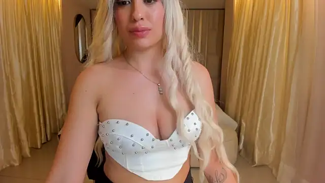 Snapshot of IrinaPortman chatting on February 2025 09:19:01 AM IrinaPortman online show from February 2025 09:19:01 AM