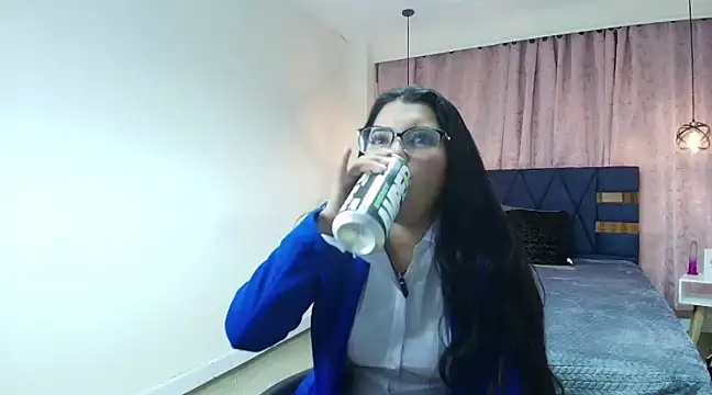 Asly Morgan online show from February 2025 03:33:01 AM