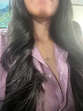 Amy Kiitty  online show from June 2026 01:42:01 PM