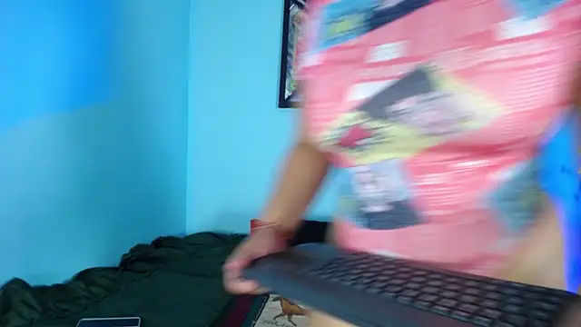 Iivana 19 online show from November 2025 04:18:01 PM