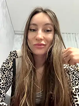 viviandaimond1 online show from October 2025 07:33:01 PM