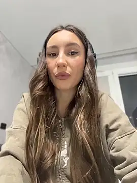 viviandaimond1 online show from April 2026 05:08:02 PM