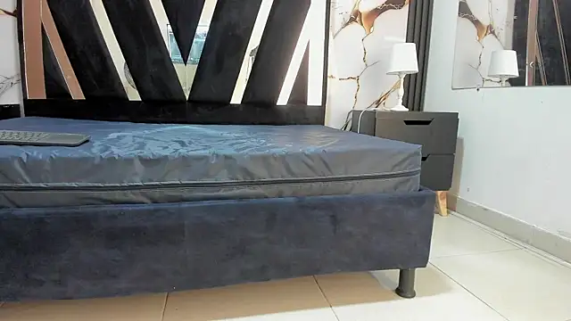 KarinaSimonz online show from October 2025 07:12:02 PM