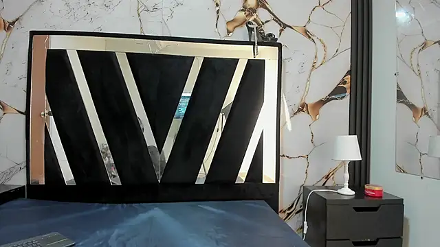 KarinaSimonz online show from October 2025 07:35:02 PM