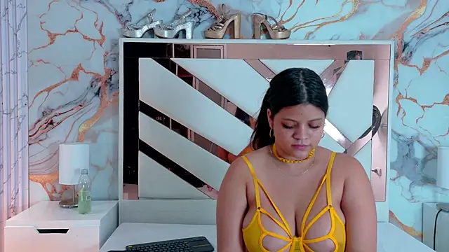 KarinaSimonz online show from June 2026 07:51:02 PM