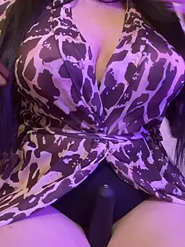 Cameelia online show from December 2025 10:50:01 PM