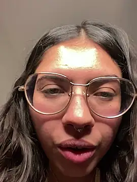 Argentiiniita online show from December 2024 09:20:01 PM