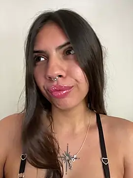 Argentiiniita online show from February 2025 09:15:02 PM