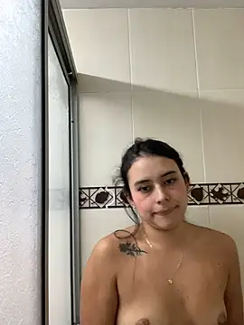 Snapshot of GabyButtler1 chatting on January 2025 03:35:01 PM GabyButtler1 online show from January 2025 03:35:01 PM