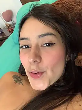 Snapshot of GabyButtler1 chatting on February 2025 12:03:01 AM GabyButtler1 online show from February 2025 12:03:01 AM