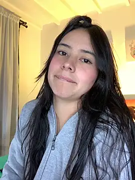 Snapshot of GabyButtler1 chatting on February 2025 08:20:02 PM GabyButtler1 online show from February 2025 08:20:02 PM