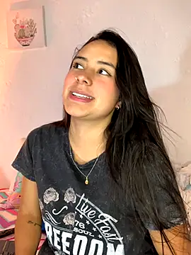 Snapshot of GabyButtler1 chatting on September 2025 01:18:01 AM GabyButtler1 online show from September 2025 01:18:01 AM