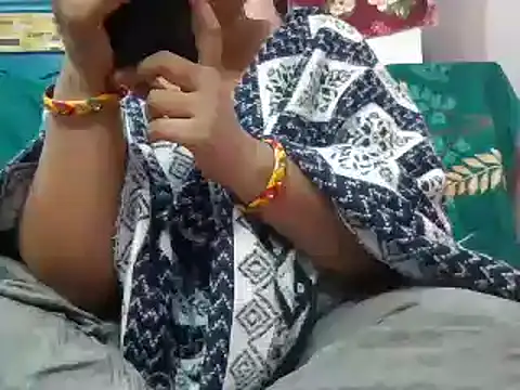 Snapshot of naina-80 chatting on January 2025 04:03:01 PM naina-80 online show from January 2025 04:03:01 PM