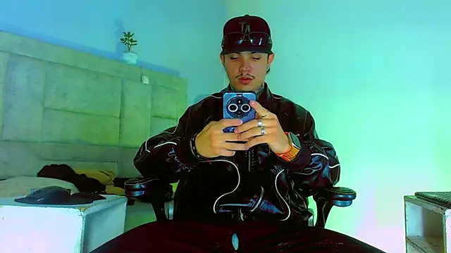 HannibalLester online show from September 2025 04:01:01 AM