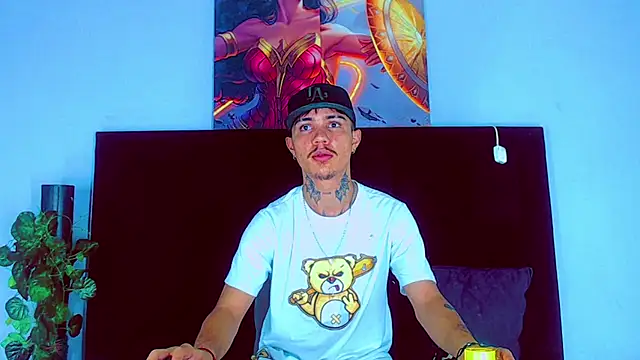 HannibalLester online show from November 2025 04:34:02 AM