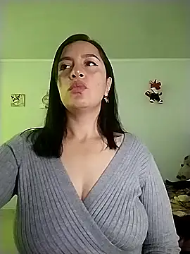 hailey85 online show from November 2025 05:24:01 PM