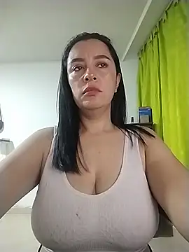 hailey85 online show from May 2026 11:22:02 PM