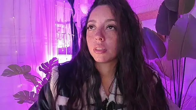 sadashi moon  online show from February 2025 05:32:01 AM