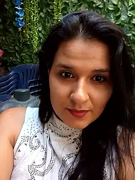 elena jonees online show from May 2026 08:25:01 PM