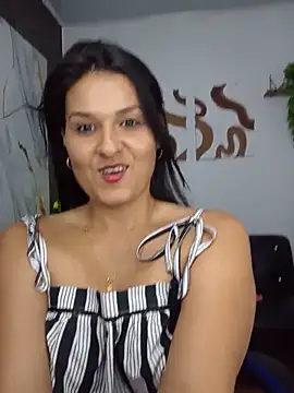 elena jonees online show from May 2026 08:39:01 PM