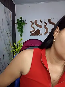 elena jonees online show from June 2026 08:18:01 PM