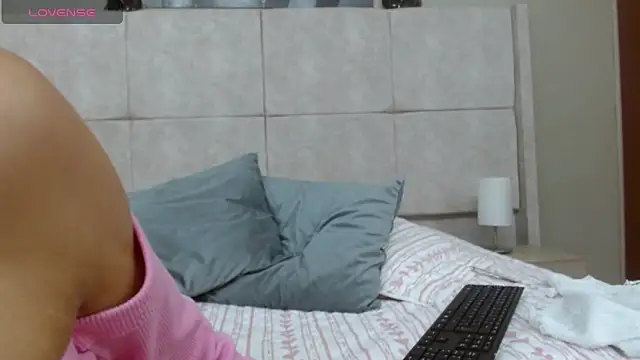 Snapshot of sweet_amalia4 chatting on January 2025 10:22:01 PM sweet amalia4 online show from January 2025 10:22:01 PM