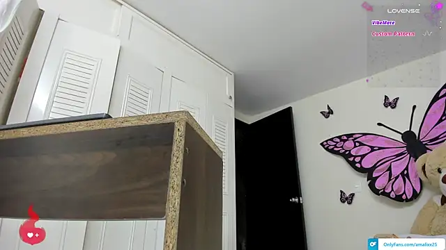 Snapshot of sweet_amalia4 chatting on November 2025 09:39:01 PM sweet amalia4 online show from November 2025 09:39:01 PM