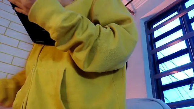 Snapshot of NYX1126 chatting on November 2025 01:22:02 PM NYX1126 online show from November 2025 01:22:02 PM