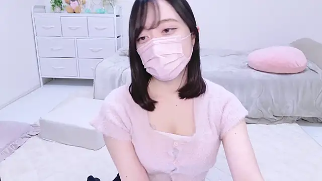 Snapshot of Yurie_ chatting on February 2025 11:01:02 AM Yurie online show from February 2025 11:01:02 AM