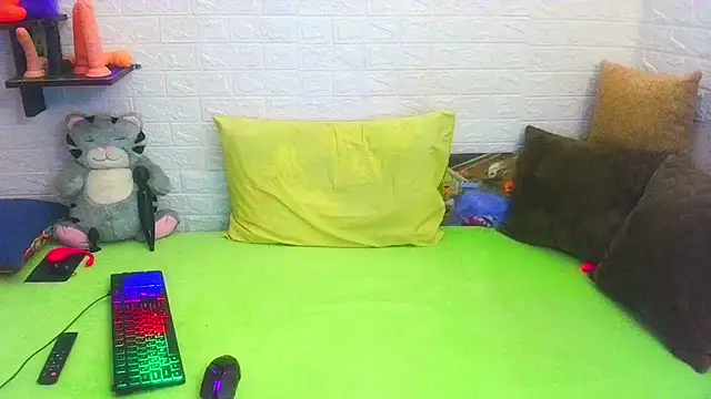 RedHousewife online show from February 2025 11:14:02 PM