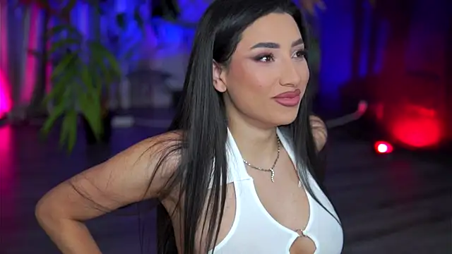 GinaValentinna online show from October 2025 06:41:01 PM