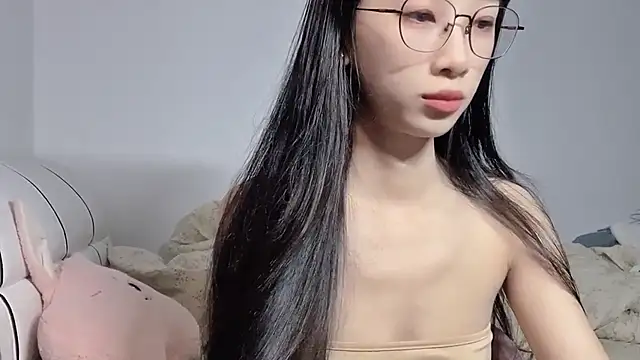 Lili-2 online show from July 2026 02:32:01 PM