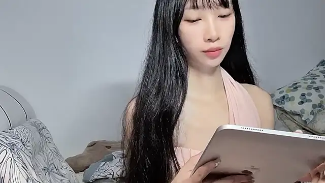 Lili-2 online show from July 2026 01:37:02 PM