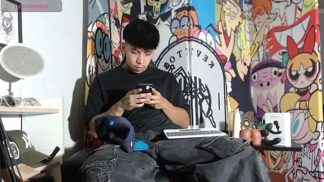 Snapshot of Nickhot0609 chatting on December 2024 10:23:01 PM Nickhot0609 online show from December 2024 10:23:01 PM