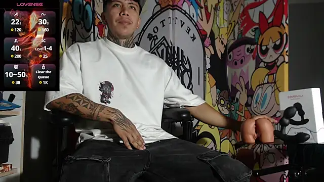 Snapshot of Nickhot0609 chatting on December 2024 11:46:02 PM Nickhot0609 online show from December 2024 11:46:02 PM