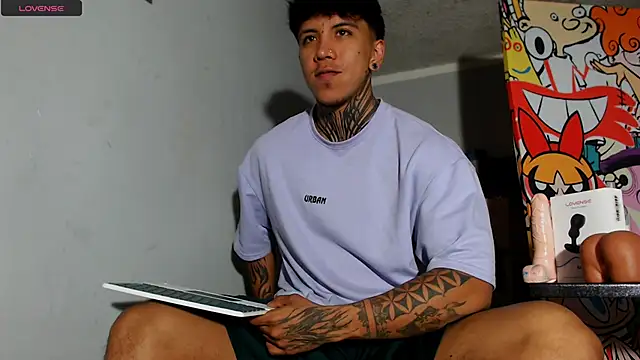 Snapshot of Nickhot0609 chatting on February 2025 11:19:02 PM Nickhot0609 online show from February 2025 11:19:02 PM