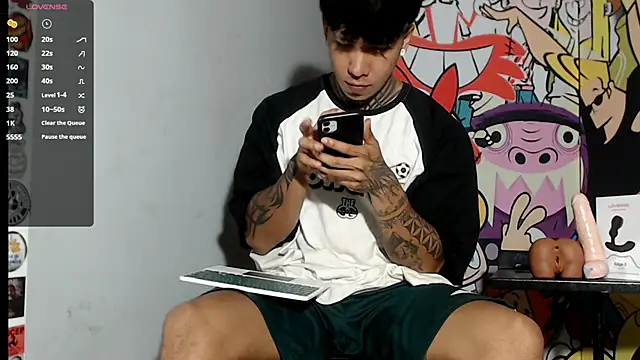 Snapshot of Nickhot0609 chatting on March 2025 10:17:02 PM Nickhot0609 online show from March 2025 10:17:02 PM