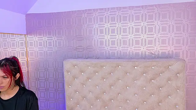 Derieri D online show from November 2025 07:35:01 PM