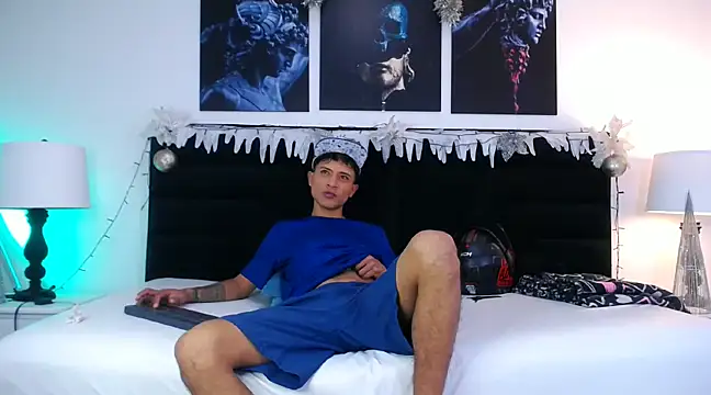 Snapshot of Edward_Milleer chatting on December 2024 02:39:01 PM Edward Milleer online show from December 2024 02:39:01 PM