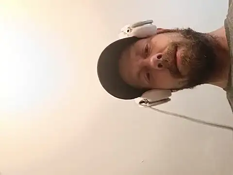 axelongshaft69 online show from May 2026 02:46:02 PM